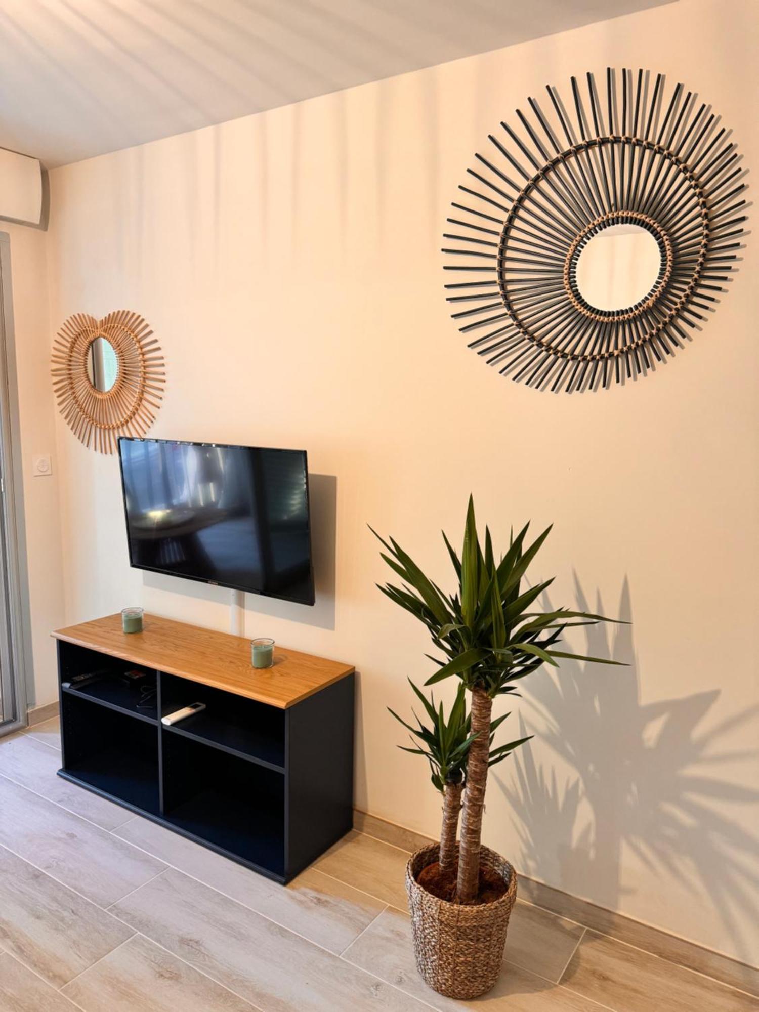 Les Appartements De Lina -Studio Maya 5 - Self Check-In - Ла-Гранд-Мот Экстерьер фото